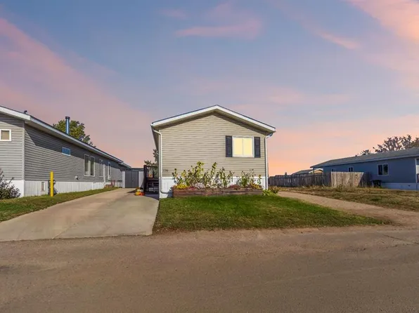 116 N Greenwood Pl, Wood Buffalo, AB T9H 2L9