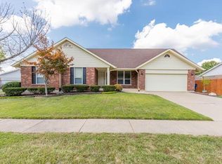 4148 Les Cherbourg Ln, Florissant, MO