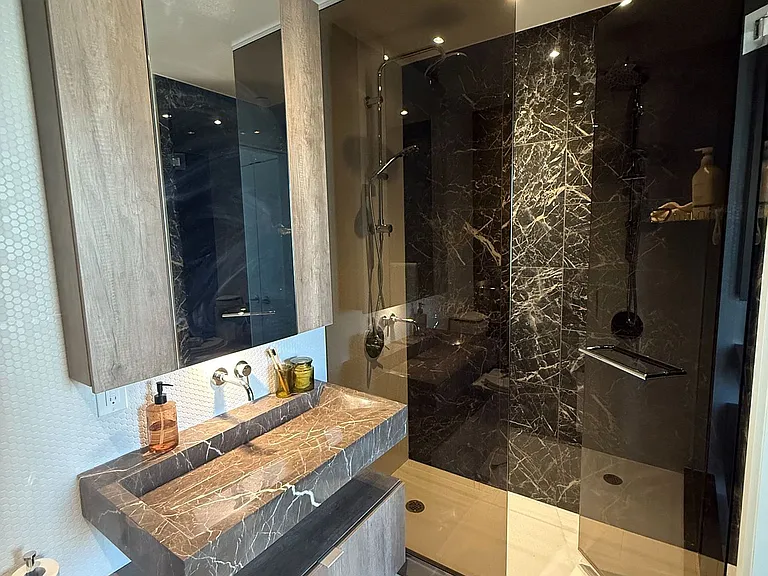 11 Yorkville Ave #1105 — Photo 7