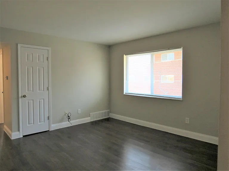 4318 Walker Ln — Photo 48
