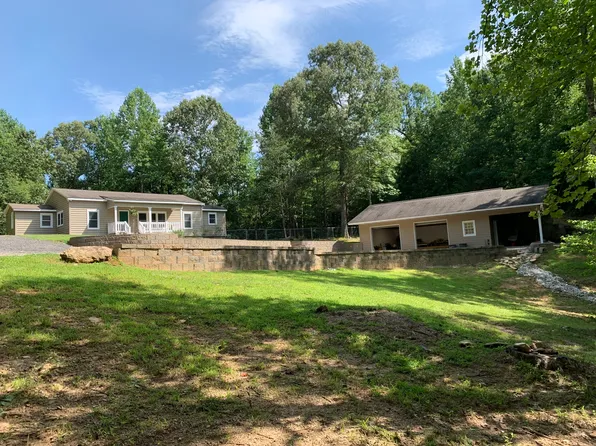 270 Cooper Valley Rd, Martin, GA 30557