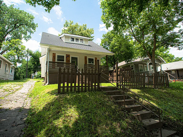 5134 Bellefontaine Ave — Photo 2