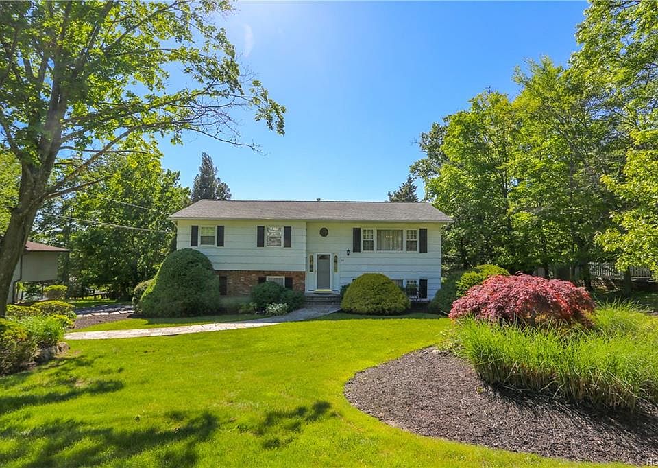 1st image of 59 Beechwood Dr