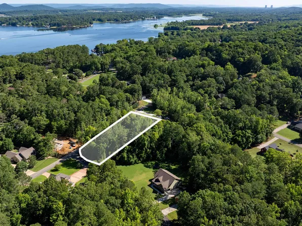 186 Bruce Dr, Scottsboro, AL 35769