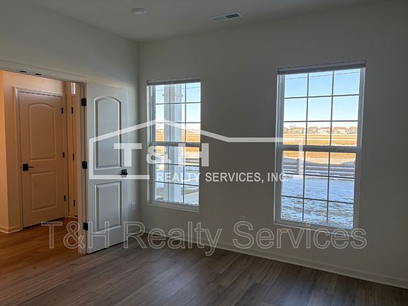4th image of 1734 Blenker Dr