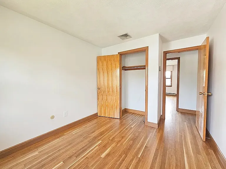 50 Lee St #2 — Photo 11