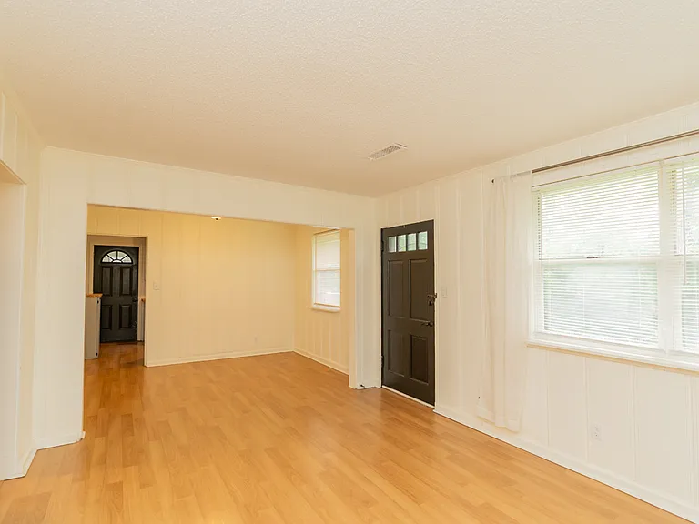 4901 Guild Trl — Photo 8