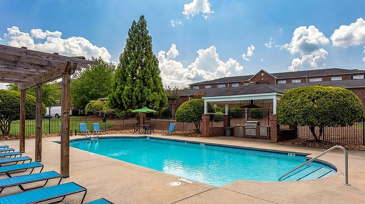 Morgan Ridge Pool and Sundeck - Morgan Ridge
