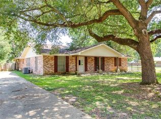 5715 Circle Dr, Alexandria, LA 71301