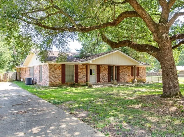 5715 Circle Dr, Alexandria, LA 71301