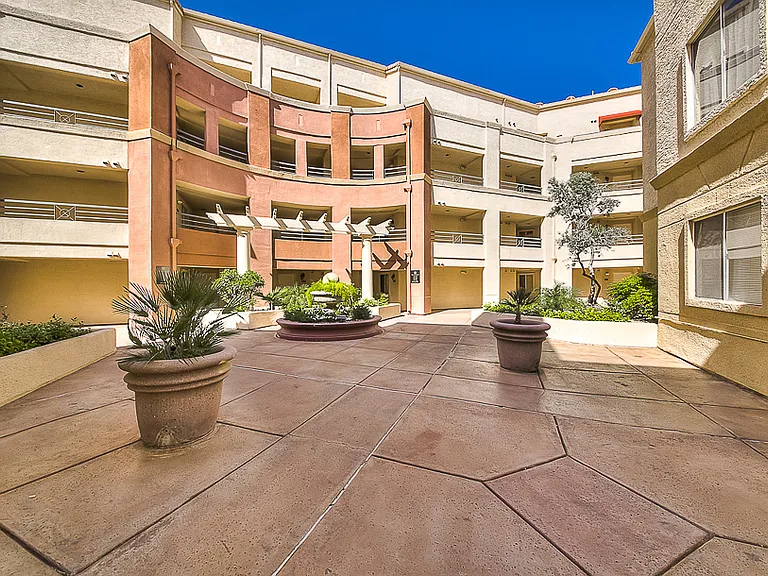 230 E Flamingo Rd #231 — Photo 24