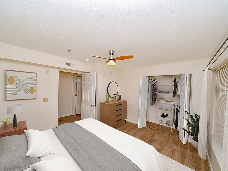 Limestone Creek Apartment Homes — Photo 8