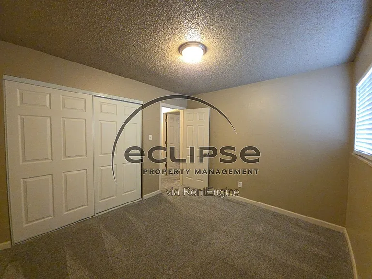 502 Bell Ct #C2 — Photo 9