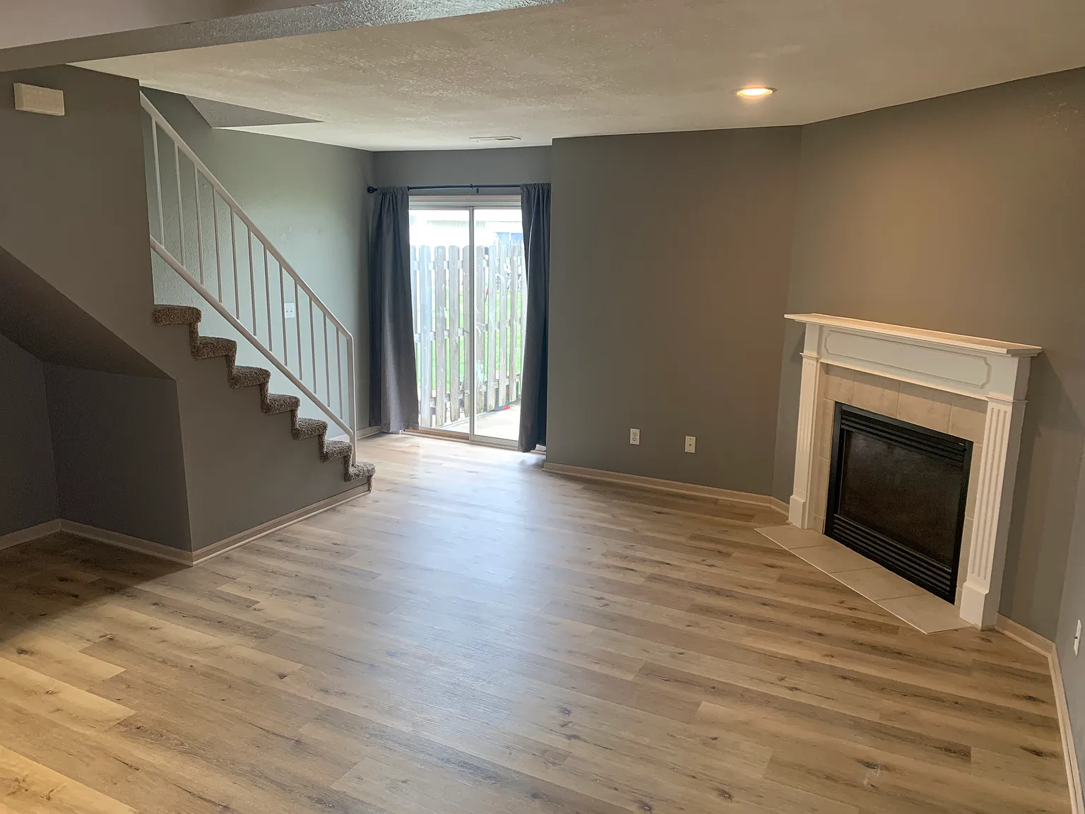 3 bed, 2.5 bath, 1460 sqft, $1,250 — Photo 4
