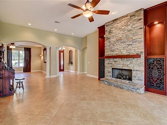 5th image of 1107 Lindley Cove Cir