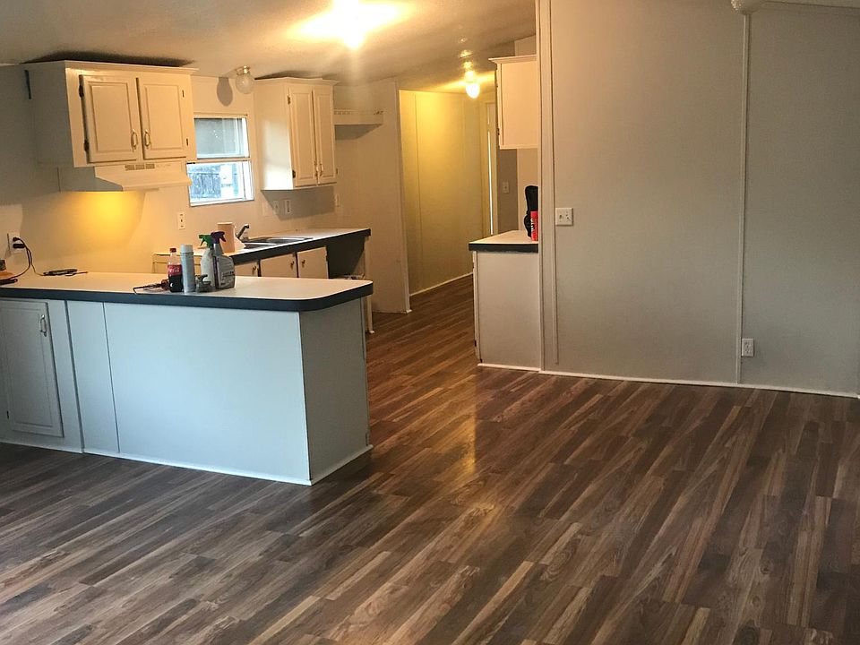 1st image of 113 Willow Ln