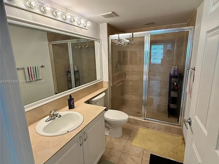 1155 Brickell Bay Dr #1702 — Photo 16