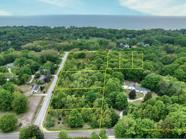 13th Ave #2, South Haven, MI 49090