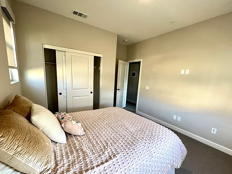 1125 Delpy View Ln — Photo 7