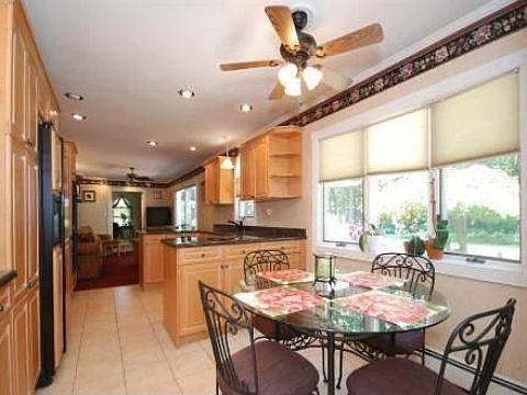 4th image of 9 Blueberry Ln