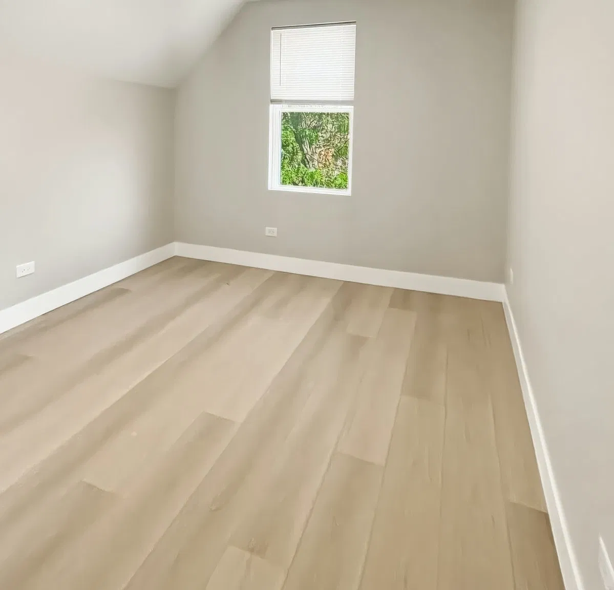 4300 North Kimball Avenue, Unit 3F — Photo 3