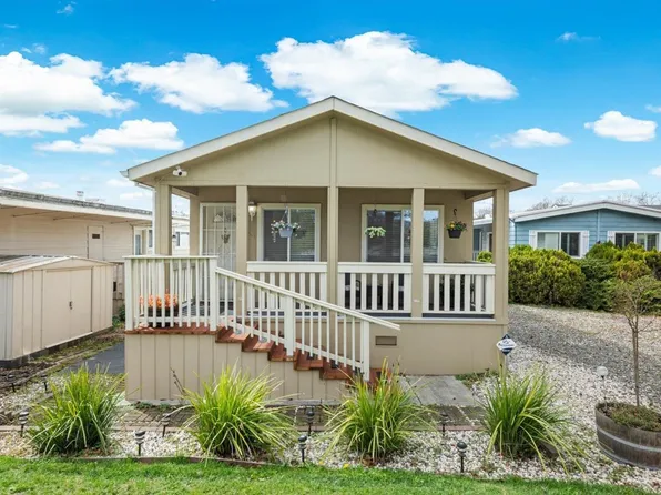 18 Hacienda Drive, Napa, CA 94558