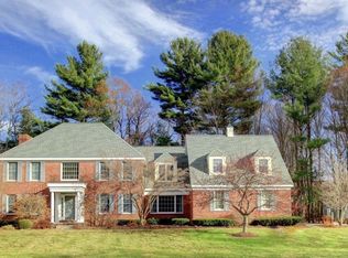 5 Southbrook Ln, Pittsfield, MA 01201
