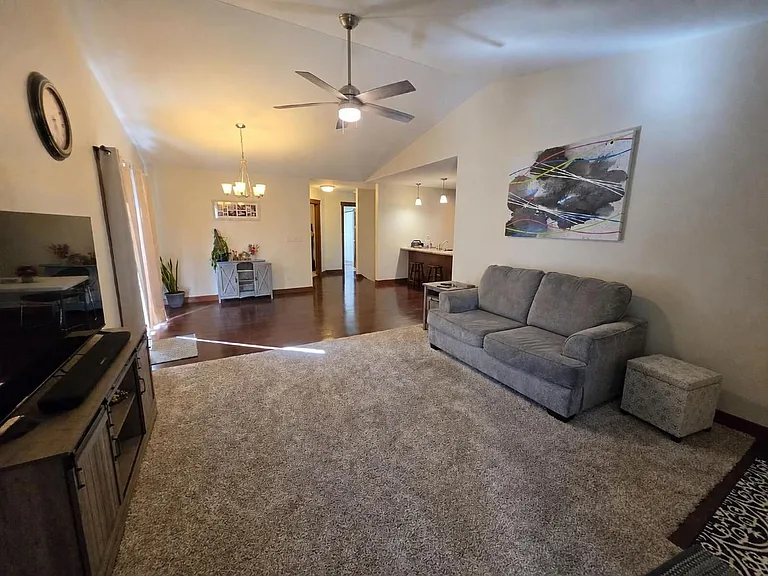 3270 White Oak Ln — Photo 8