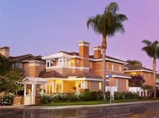 1902 Pine St, Huntington Beach, CA 92648