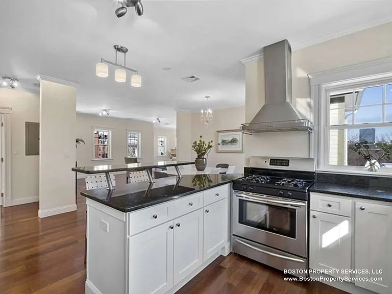 15 Millmont St #2 — Photo 24