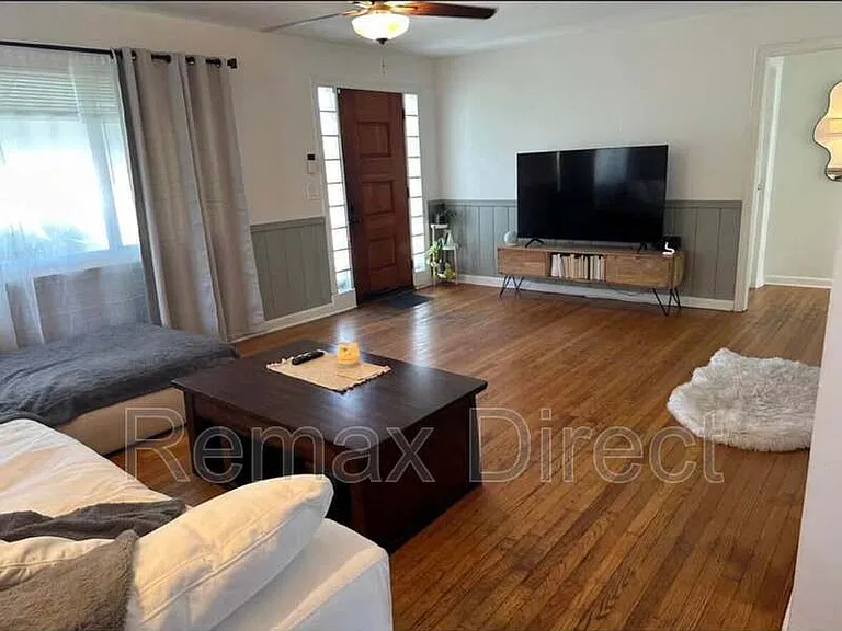727 S M St #1 — Photo 5