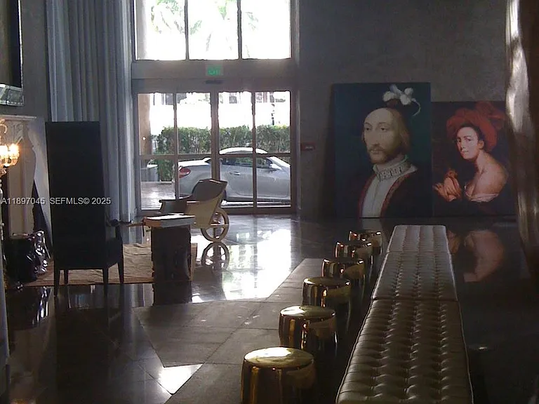 485 Brickell Ave — Photo 11