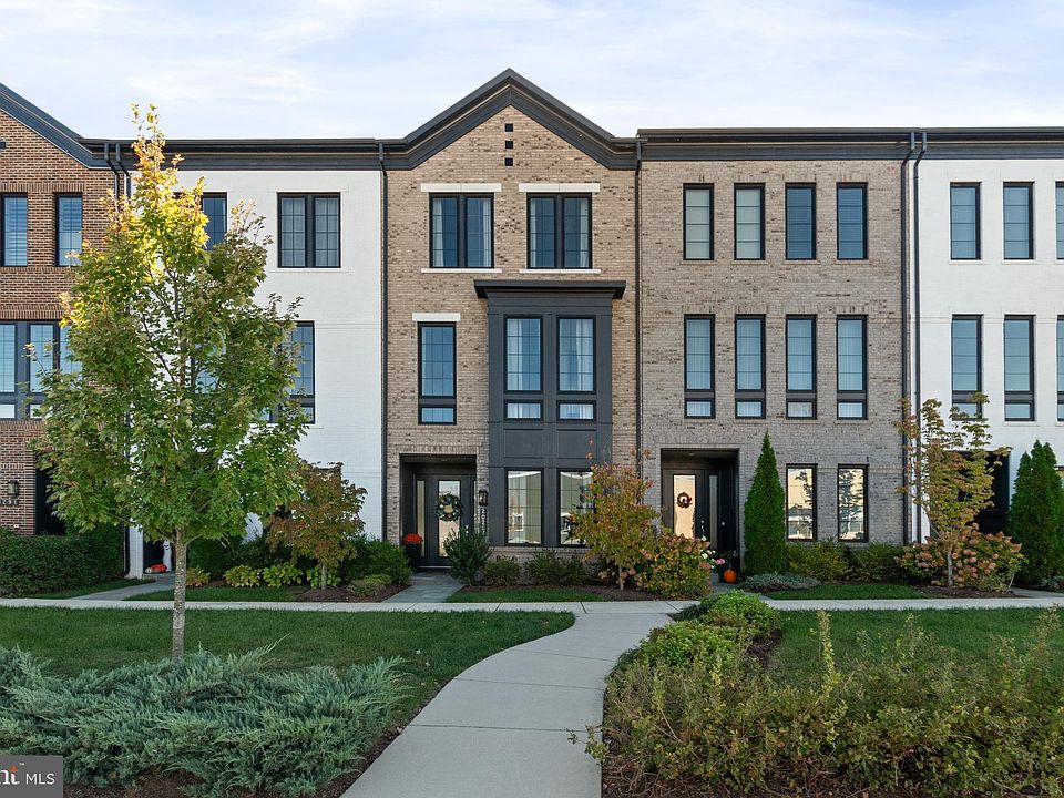 1st image of 20287 Savin Hill Dr