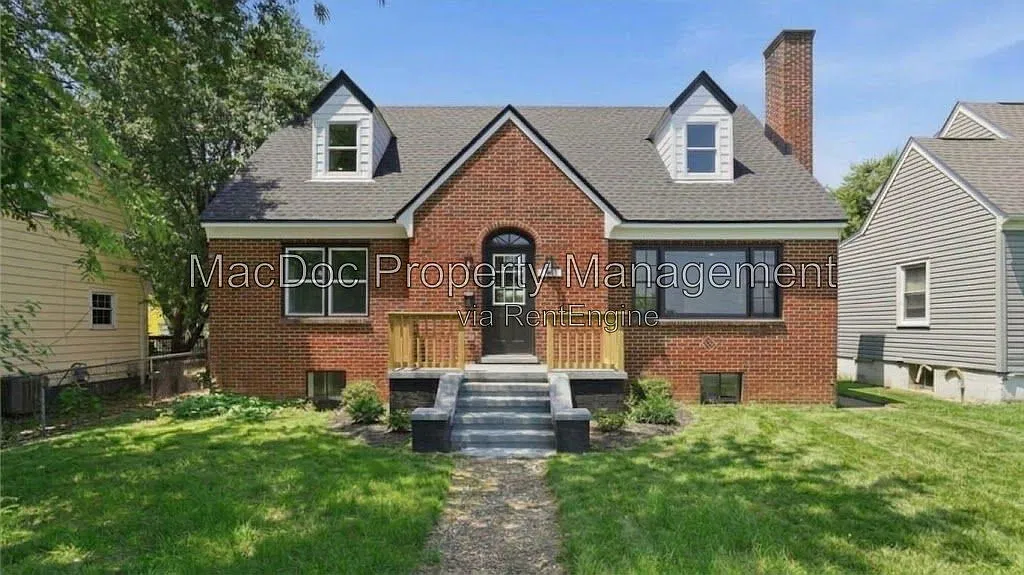 5 bed, 2.0 bath, 3073 sqft, $2,645 — Photo 1