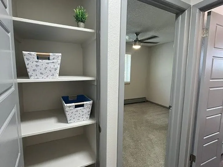 Windsong Apartments — Photo 39