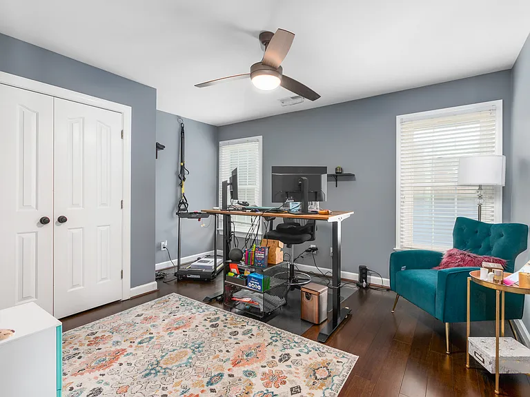 305 Lucas Park Dr — Photo 24