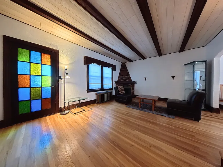 398 Bauer Pl — Photo 4