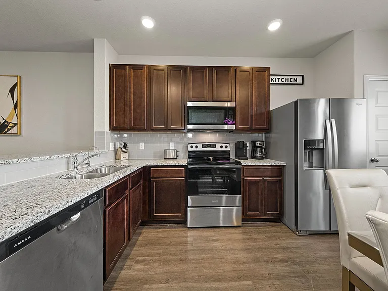 4026 Somerset Shade — Photo 6
