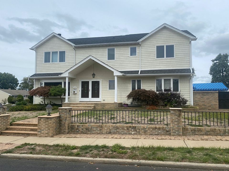 1st image of 848 Gehrig Ave