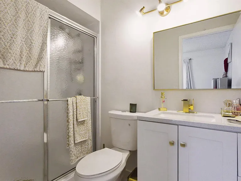 368 Waterside Dr — Photo 3