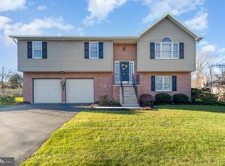 423 Bernheisel Bridge Rd, Carlisle, PA 17015