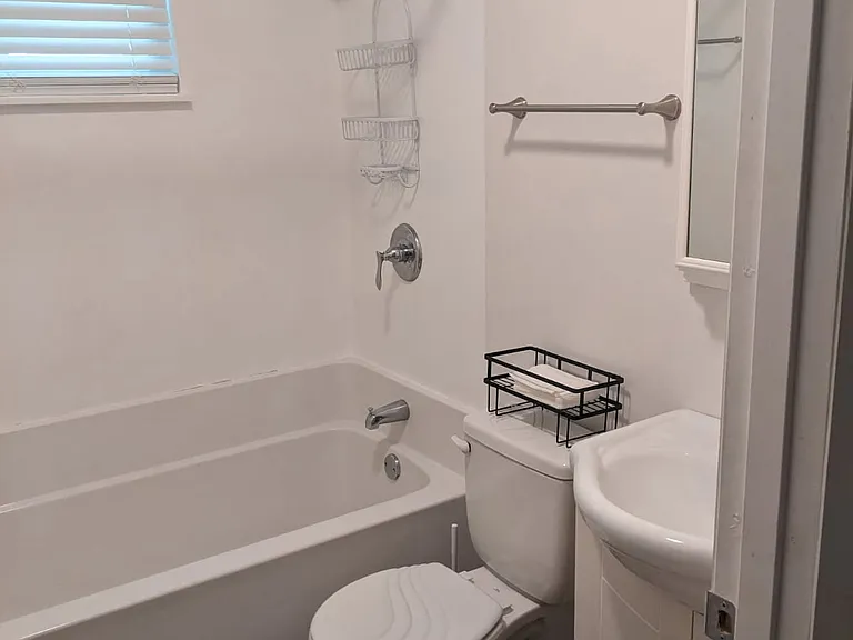 204 E Kildare Ave — Photo 14