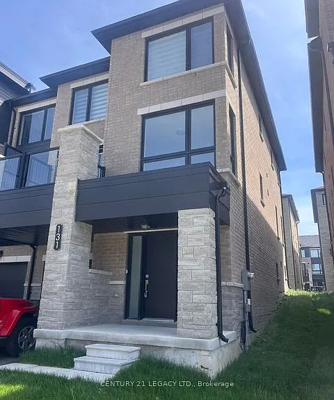 131 Blue Forest Cres — Photo 1