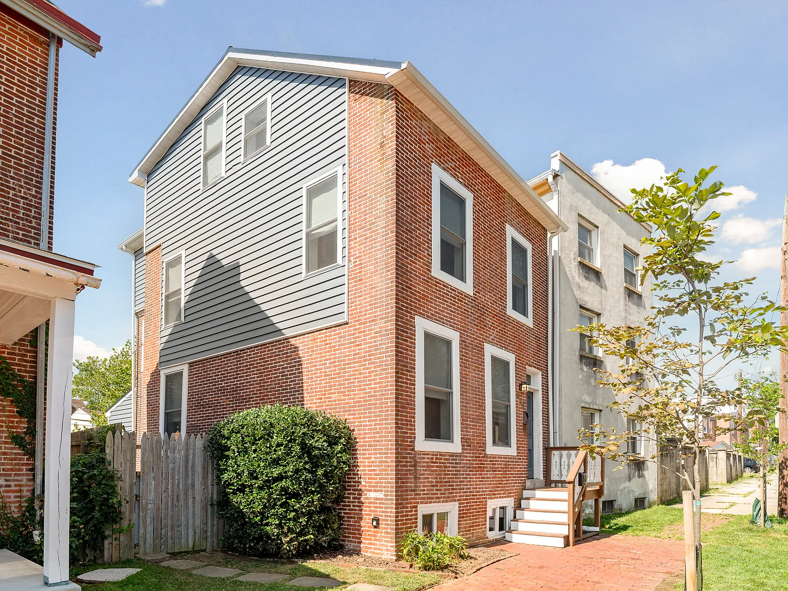 426 S Matlack St — Photo 2