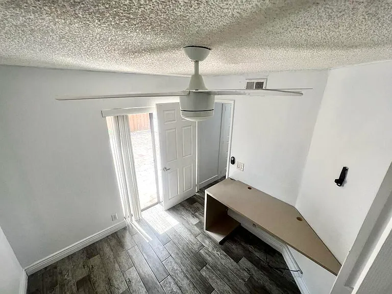 8104 Severn Dr #B — Photo 9