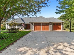 3692 Mount Vernon Ln, Woodbury, MN 55129