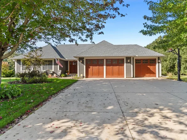 3692 Mount Vernon Ln, Woodbury, MN 55129
