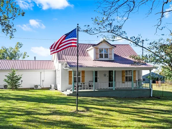 13585 Andy Jack Rd, Rogers, AR 72756