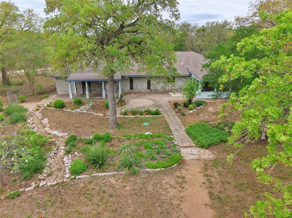 161 Shady Oaks Loop, Cedar Creek, TX 78612