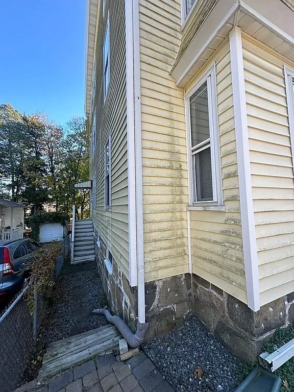 2 bed, 1.0 bath, 850 sqft, $2,500 — Photo 2